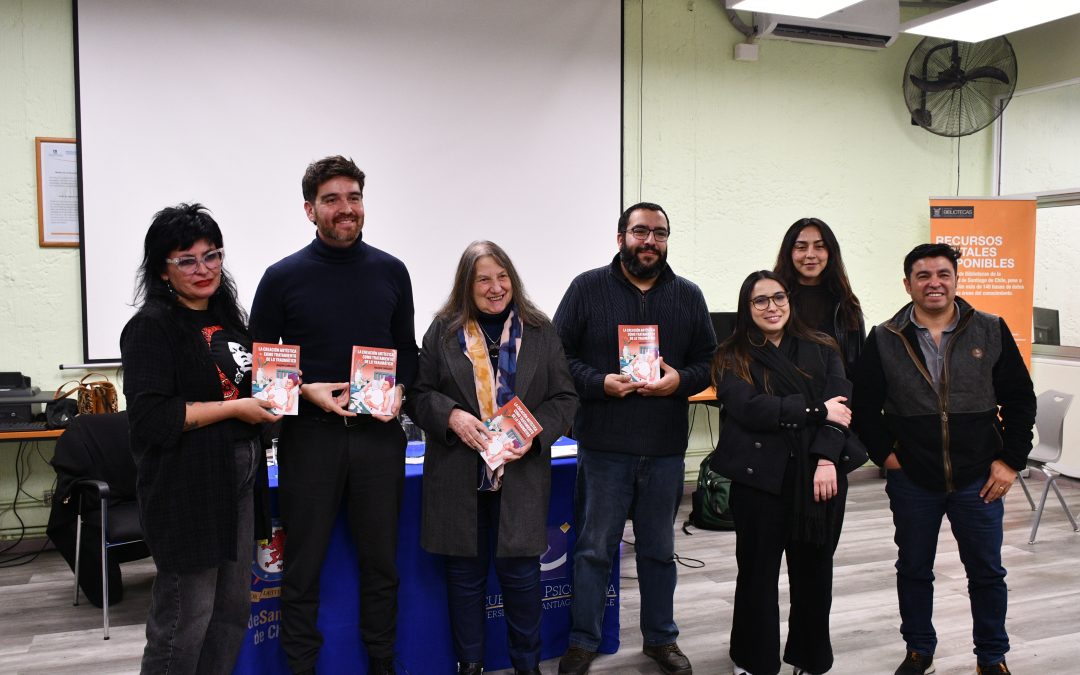 Egresado de la Escuela de Psicología lanza su libro sobre arte, trauma y clínica